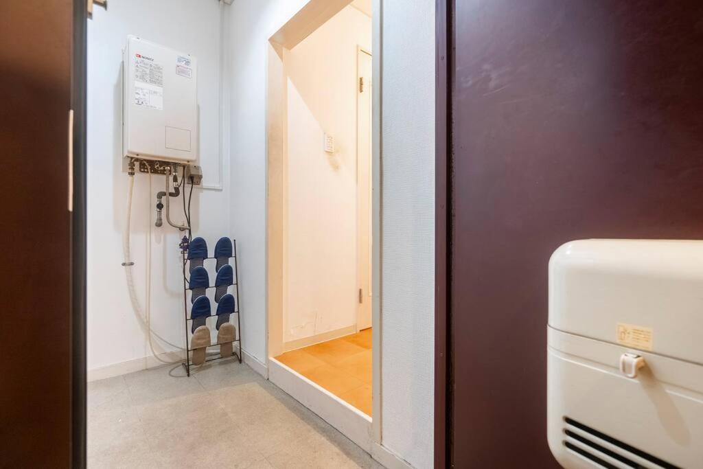 ２ Beds. Comfortable . Dotonbori / Kuromon Market. * 大阪市