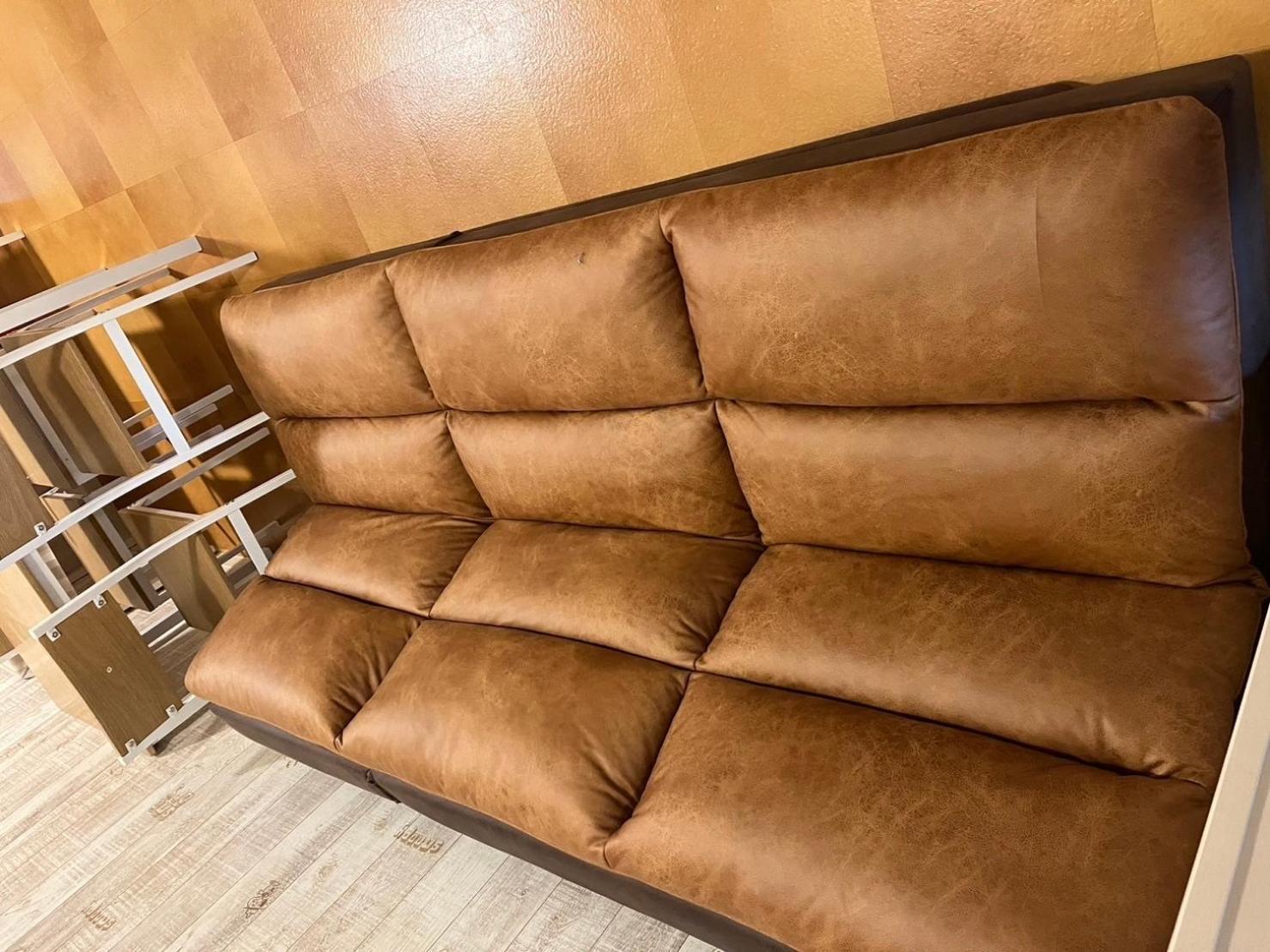 ２ Beds. Comfortable . Dotonbori / Kuromon Market. 大阪市